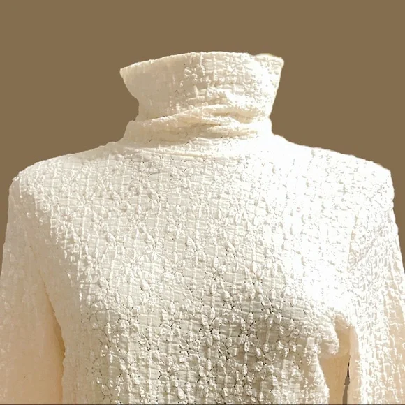 Textured Turtle Neck Top - Picture 2 of 4